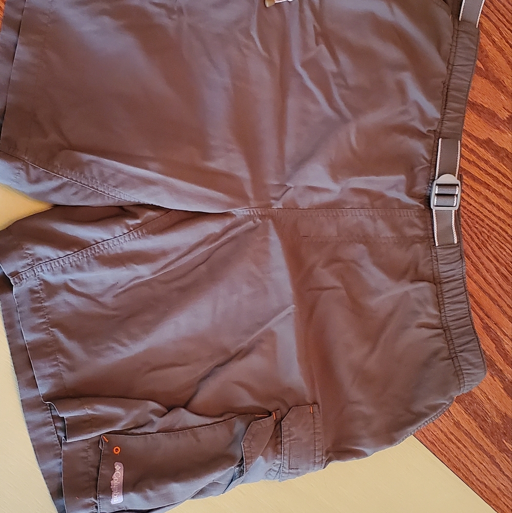 Columbia Camping/Hiking cargo shorts